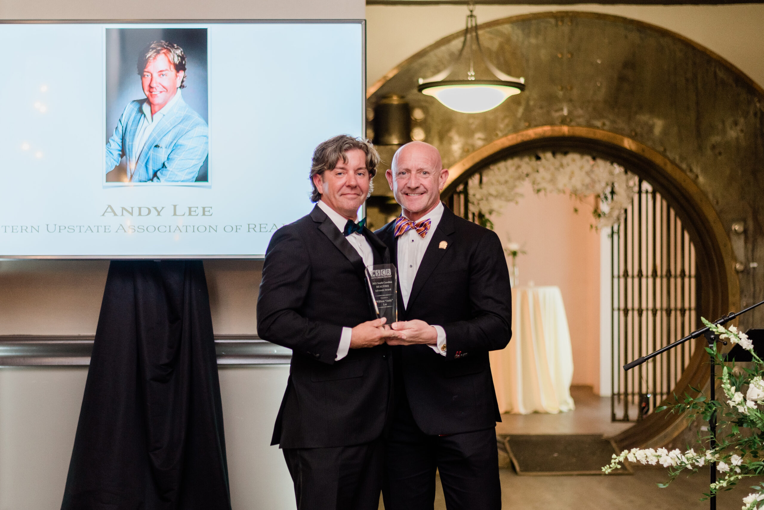 Upstate broker Andy Lee presented with SC Realtor(R) Advocate Award